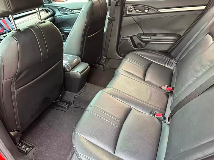 Фото 9 - Honda Civic