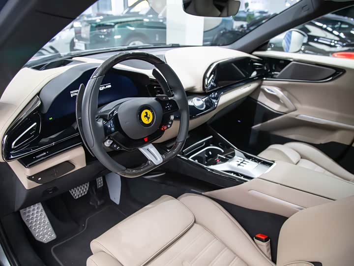 Фото 3 - Ferrari Purosangue