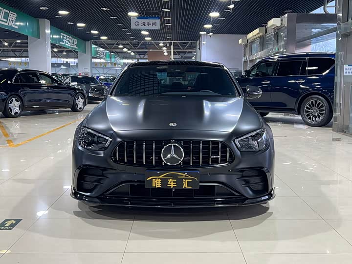 Фото 2 - Mercedes-Benz E-Class AMG