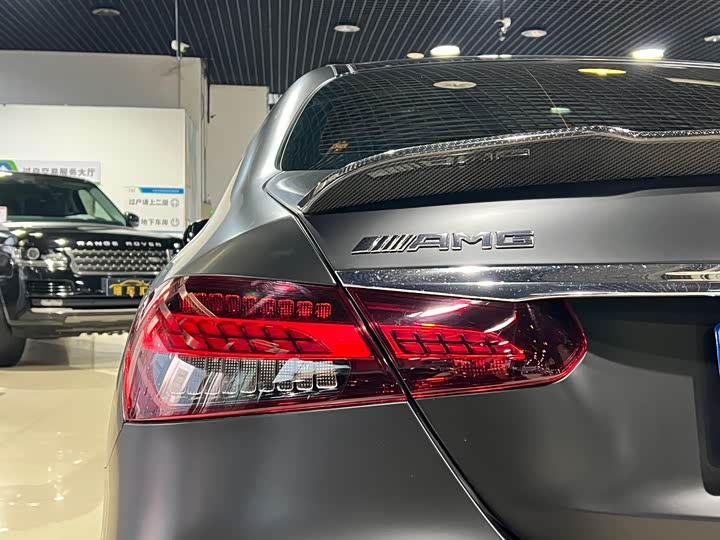 Фото 9 - Mercedes-Benz E-Class AMG