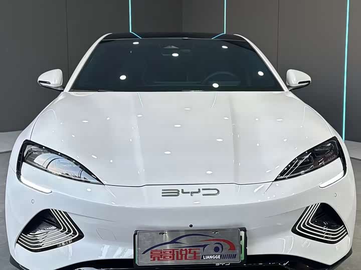 Фото 2 - BYD Seal