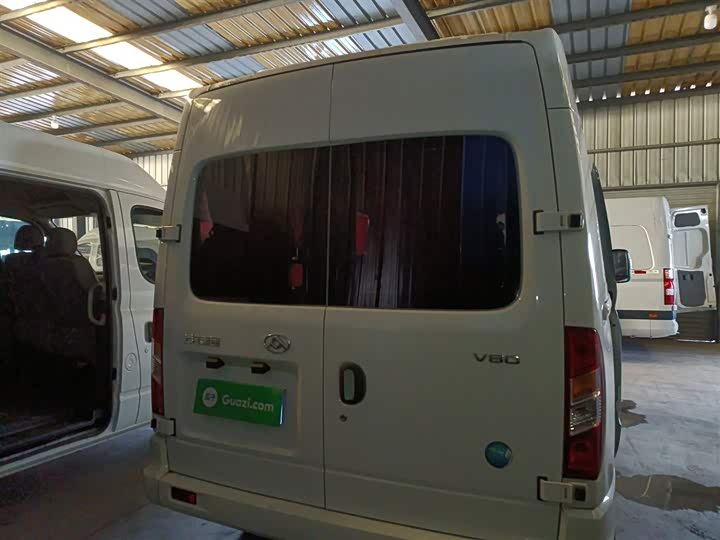 Фото 6 - Maxus V80