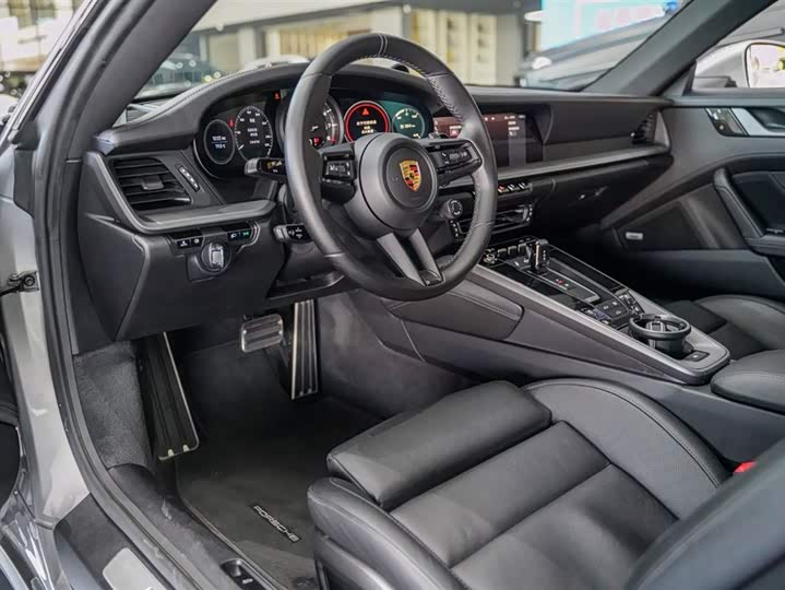 Фото 2 - Porsche 911