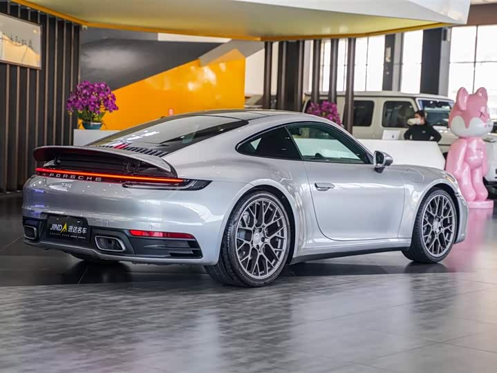 Фото 4 - Porsche 911