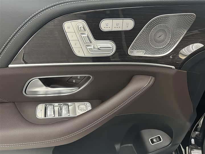 Фото 6 - Mercedes-Benz GLS-Class