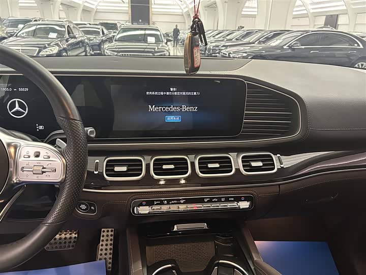 Фото 9 - Mercedes-Benz GLS-Class