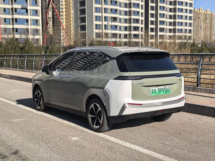 Фото 2 - GAC Aion Y