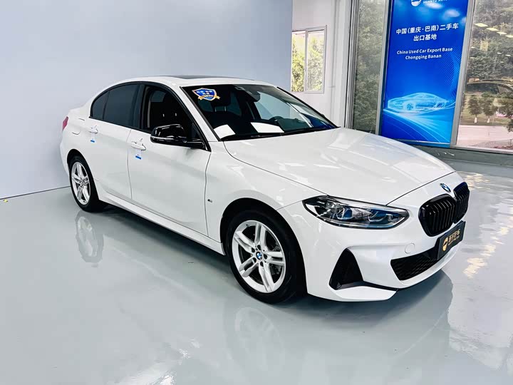 Фото 3 - BMW 1 Series