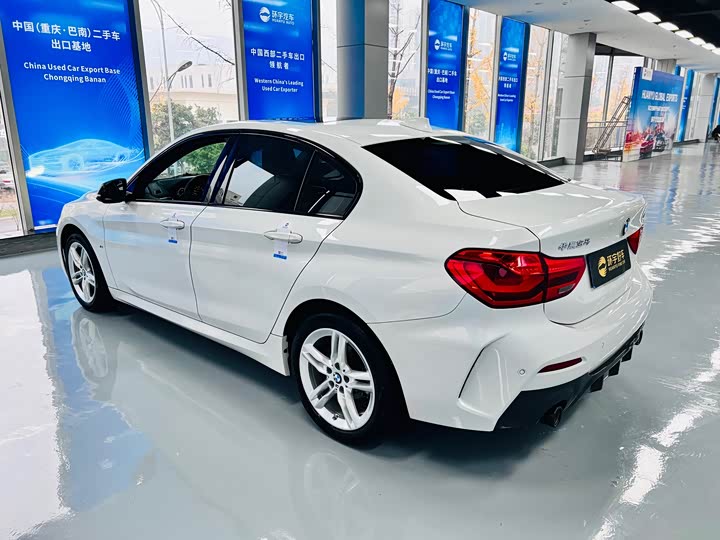 Фото 6 - BMW 1 Series