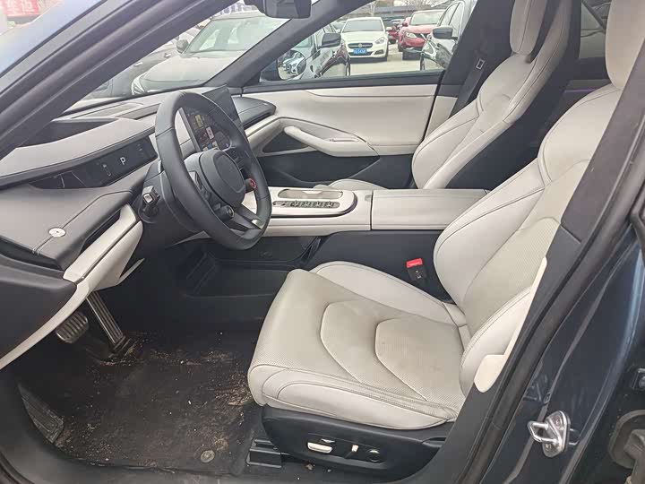 Фото 5 - Xiaomi SU7