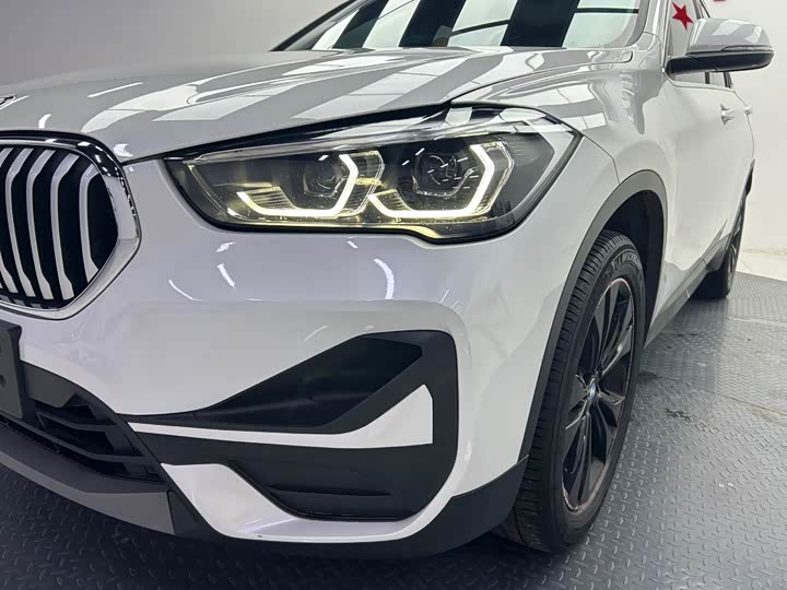 Фото 7 - BMW X1