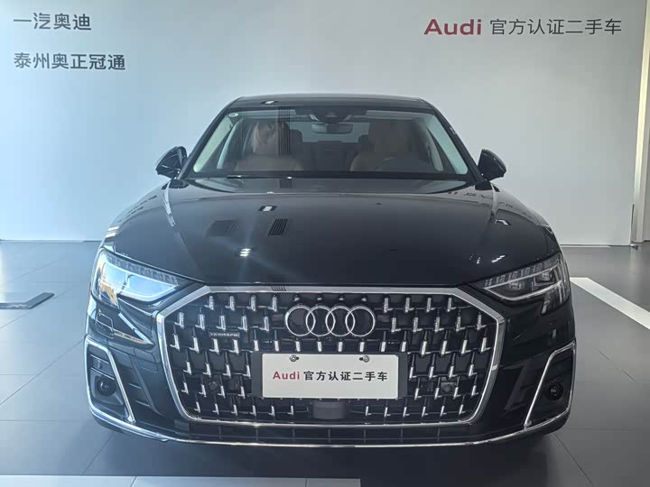 Фото 4 - Audi A8