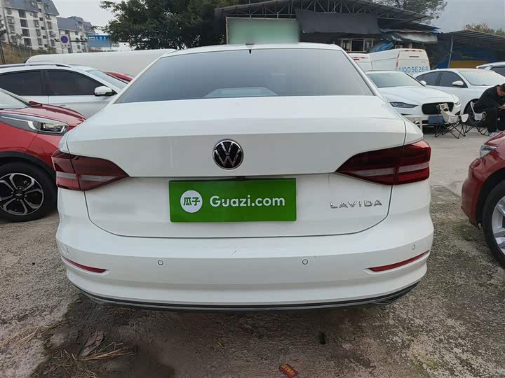 Фото 6 - Volkswagen Lavida