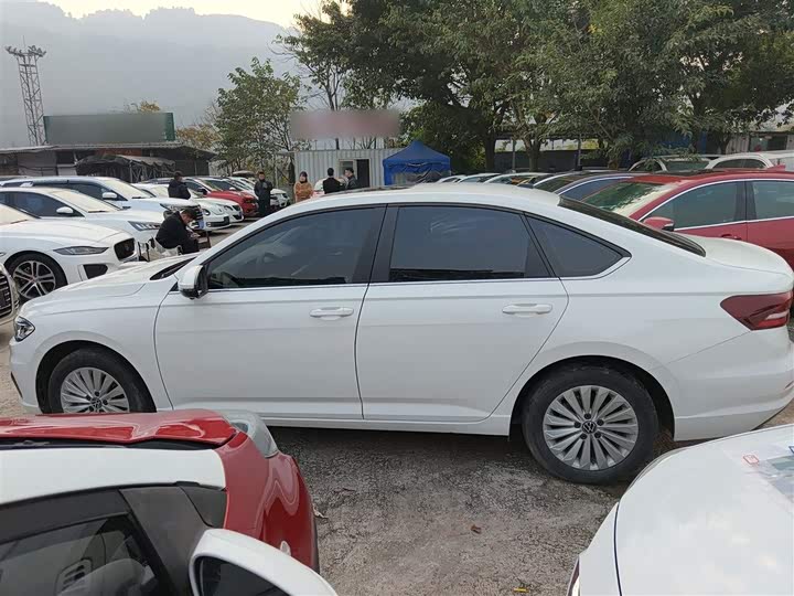 Фото 7 - Volkswagen Lavida