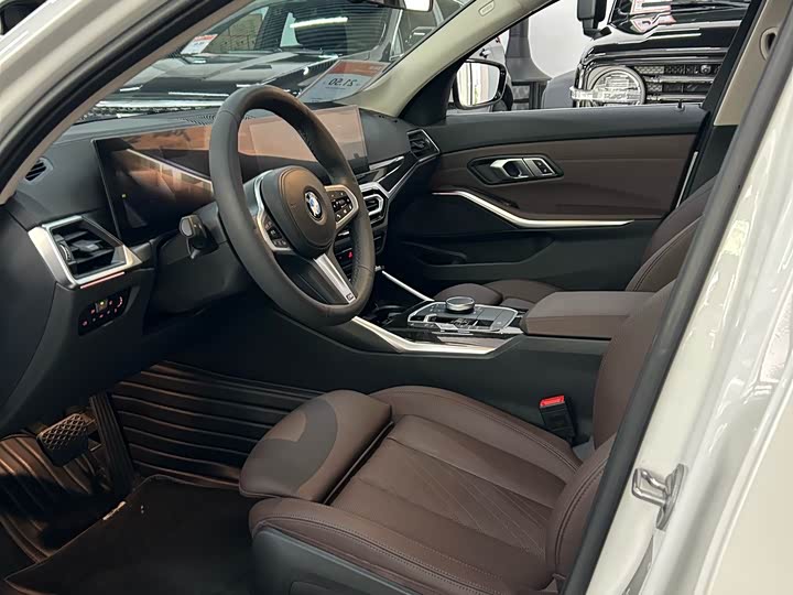 Фото 3 - BMW 3 Series