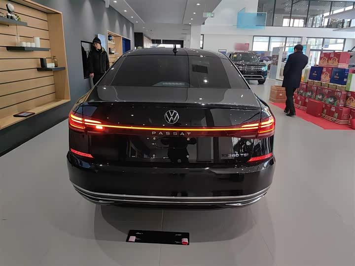 Фото 6 - Volkswagen Passat