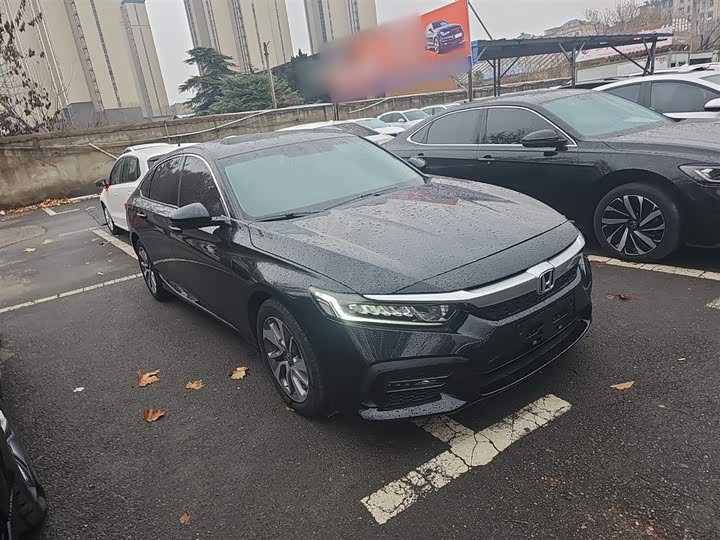 Фото 4 - Honda Inspire