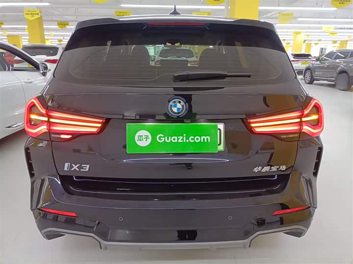 Фото 6 - BMW iX3