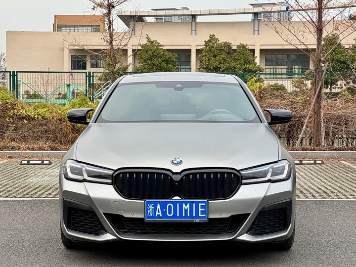 Фото 2 - BMW 5 Series