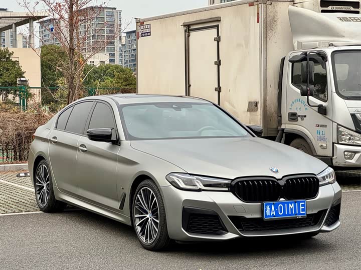 Фото 3 - BMW 5 Series