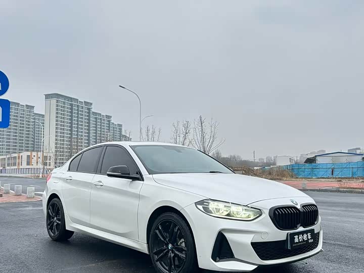 Фото 3 - BMW 1 Series