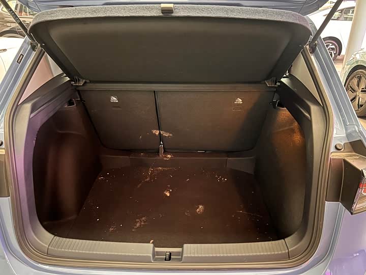 Фото 5 - Volkswagen Tharu