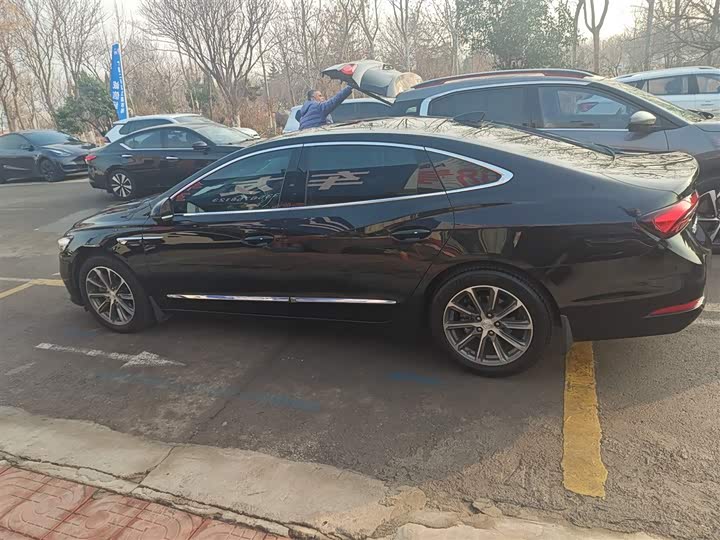 Фото 5 - Buick LaCrosse