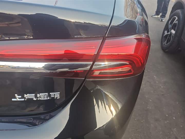 Фото 8 - Buick LaCrosse