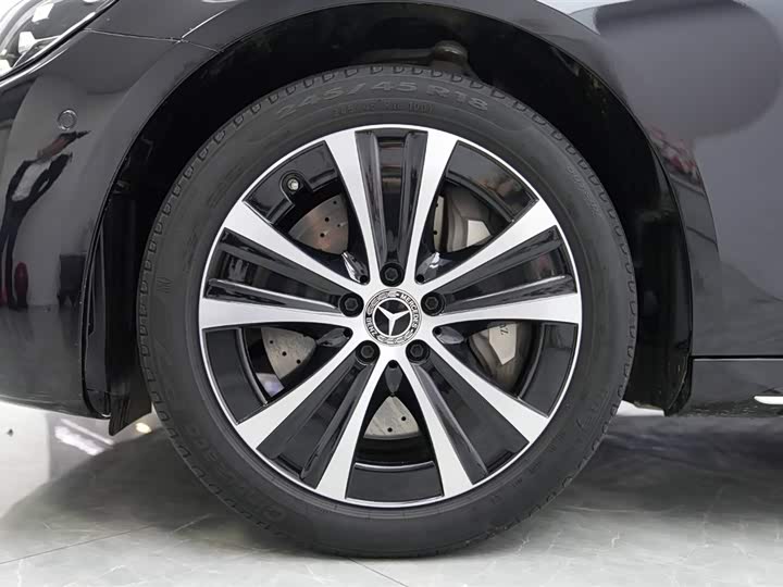 Фото 4 - Mercedes-Benz E-Class Hybrid