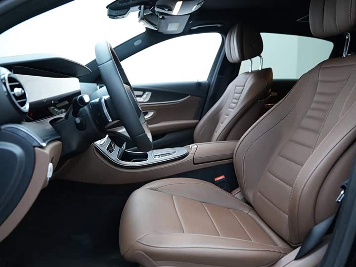 Фото 5 - Mercedes-Benz E-Class Hybrid