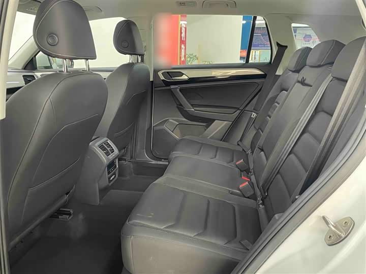 Фото 9 - Volkswagen Tayron