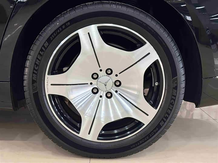 Фото 5 - Mercedes-Benz Maybach S-Class