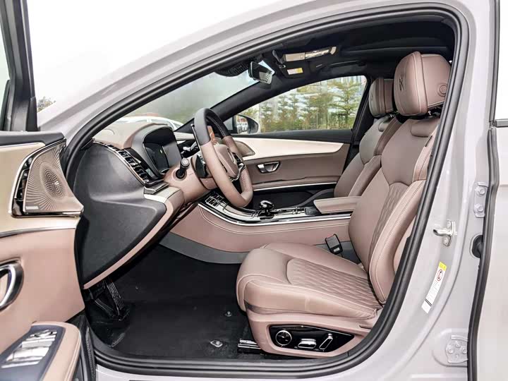 Фото 8 - BYD Han