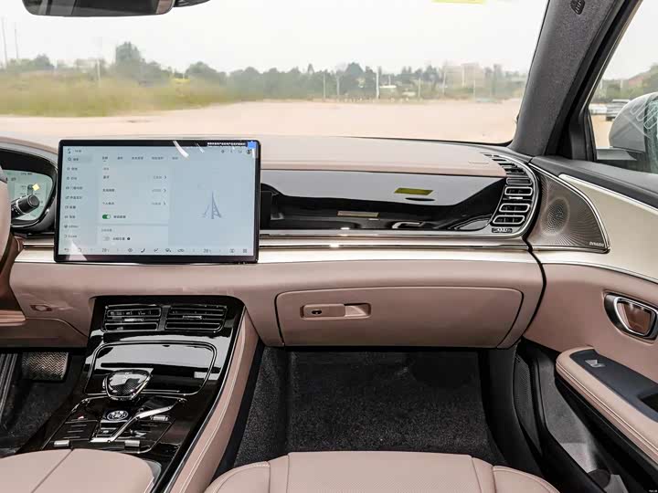 Фото 9 - BYD Han