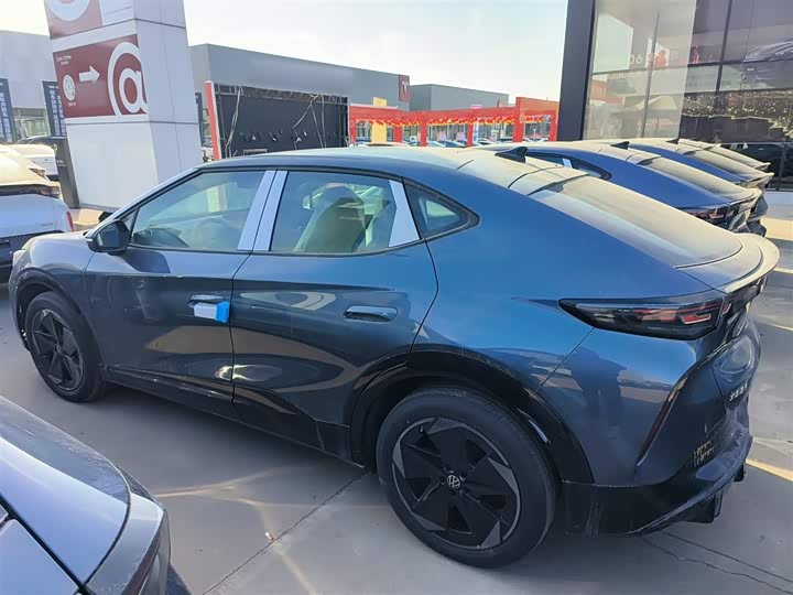 Фото 5 - Volkswagen ID.Unyx