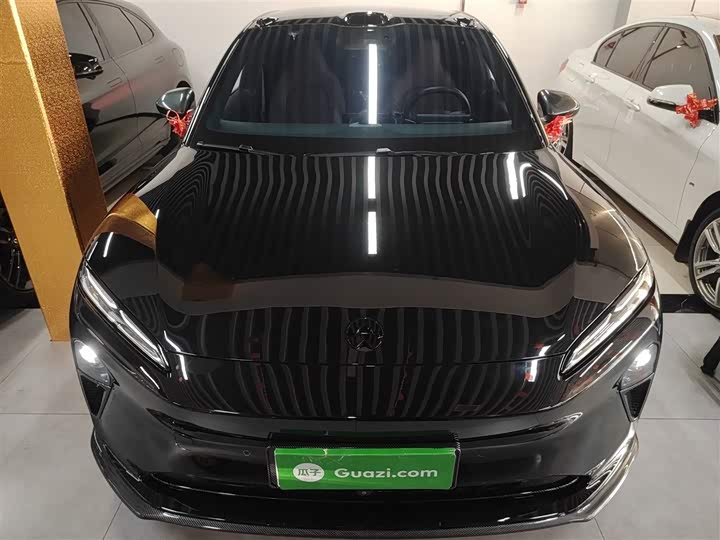 Фото 3 - Nio ET5T