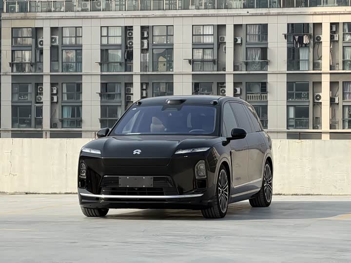 Фото 1 - Nio ES8