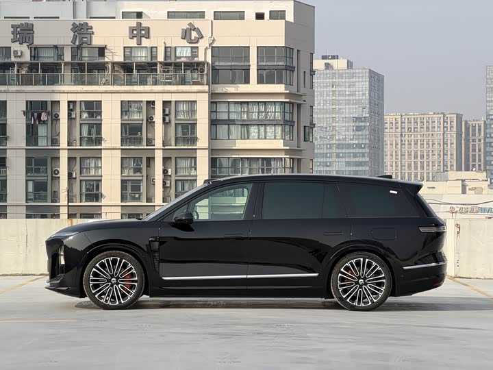 Фото 6 - Nio ES8