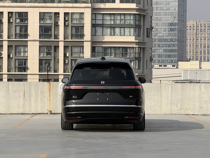 Фото 9 - Nio ES8
