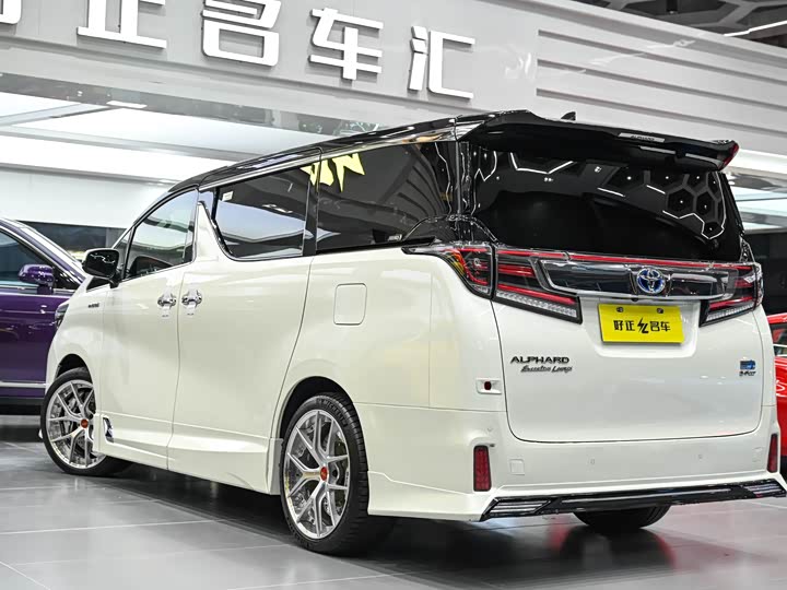 Фото 6 - Toyota Alphard