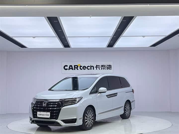 Фото 1 - Honda Elysion