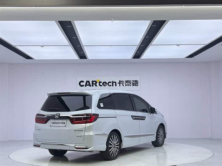 Фото 5 - Honda Elysion