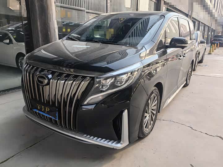 Фото 1 - GAC Trumpchi M8