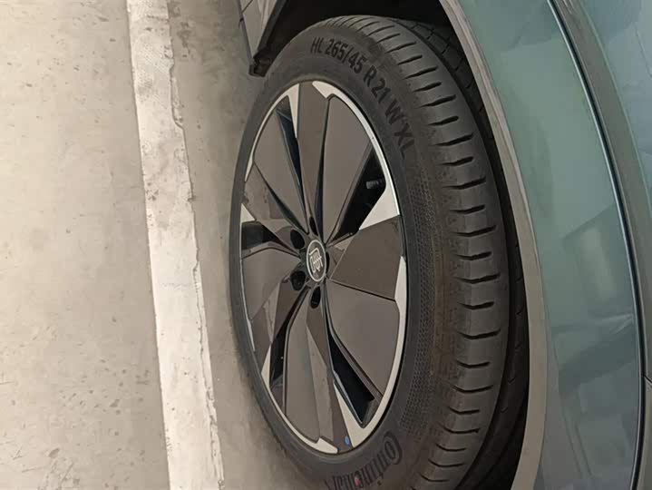 Фото 6 - BYD Tang L