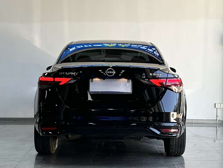 Фото 8 - Nissan Sylphy