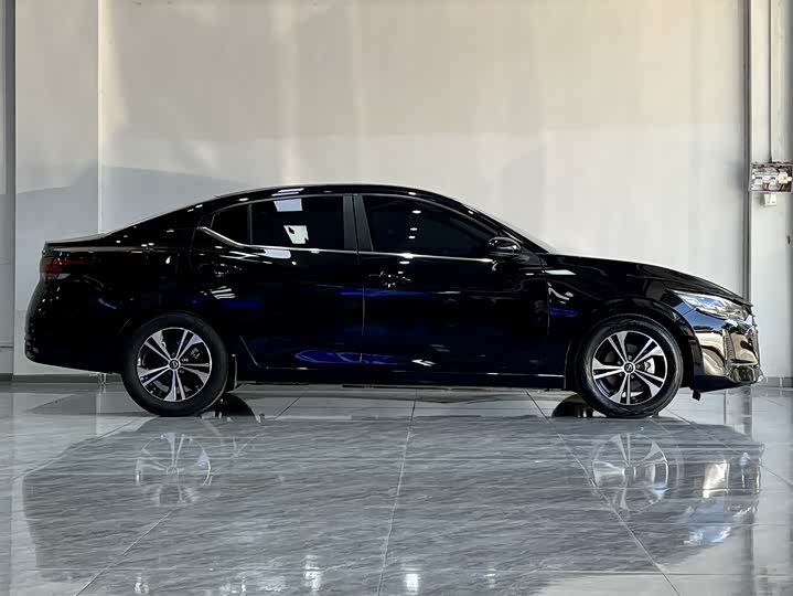 Фото 9 - Nissan Sylphy