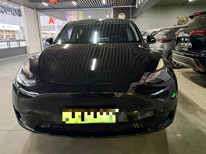 Фото 2 - Tesla Model Y
