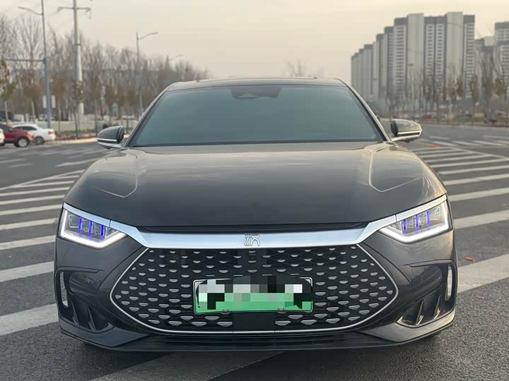 Фото 2 - BYD Han