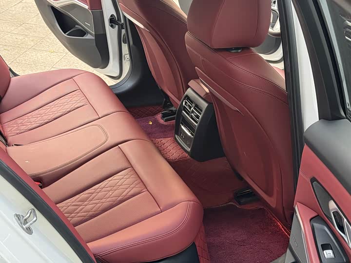 Фото 8 - BMW 3 Series