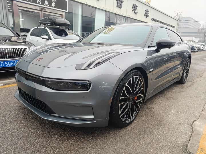 Фото 1 - Zeekr 001